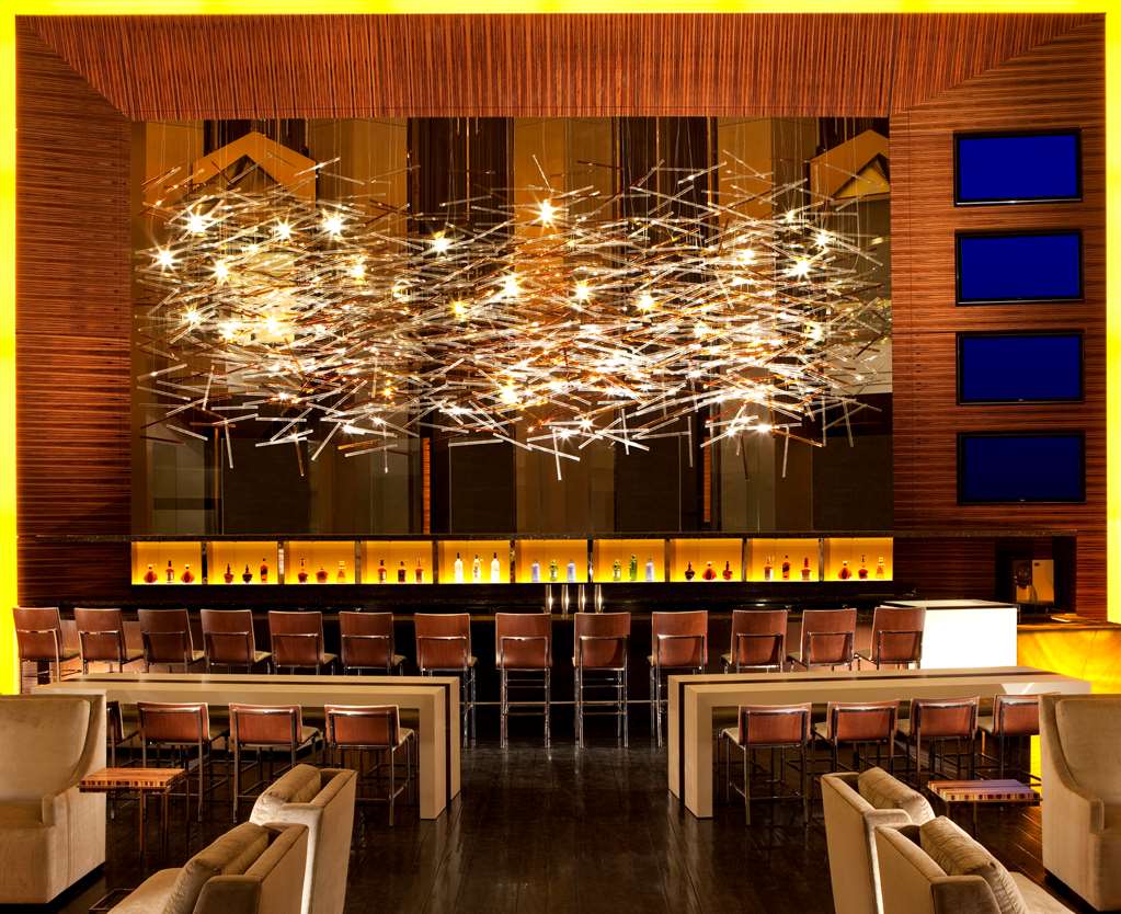 Фото Hilton McLean Tysons Corner