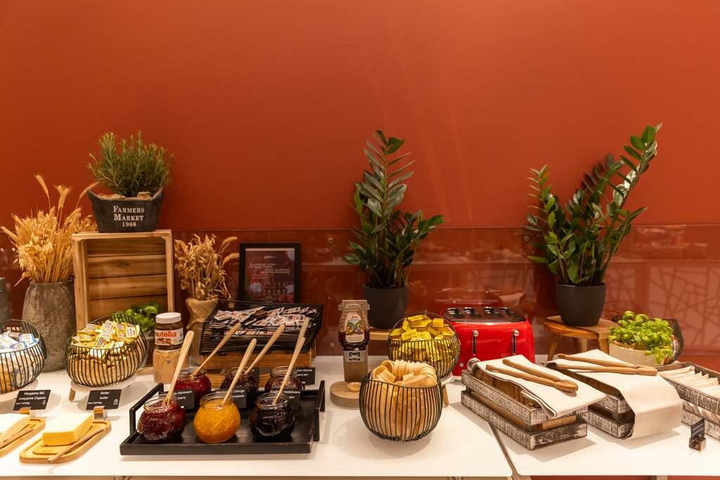 Фото Radisson Blu Hotel, Hamburg