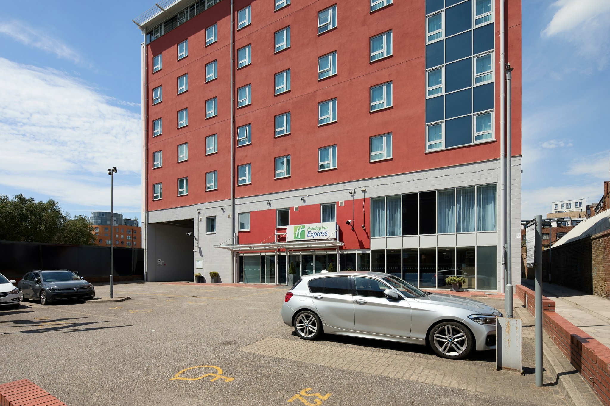 Фото Holiday Inn Express London - Limehouse, an Ihg Hotel