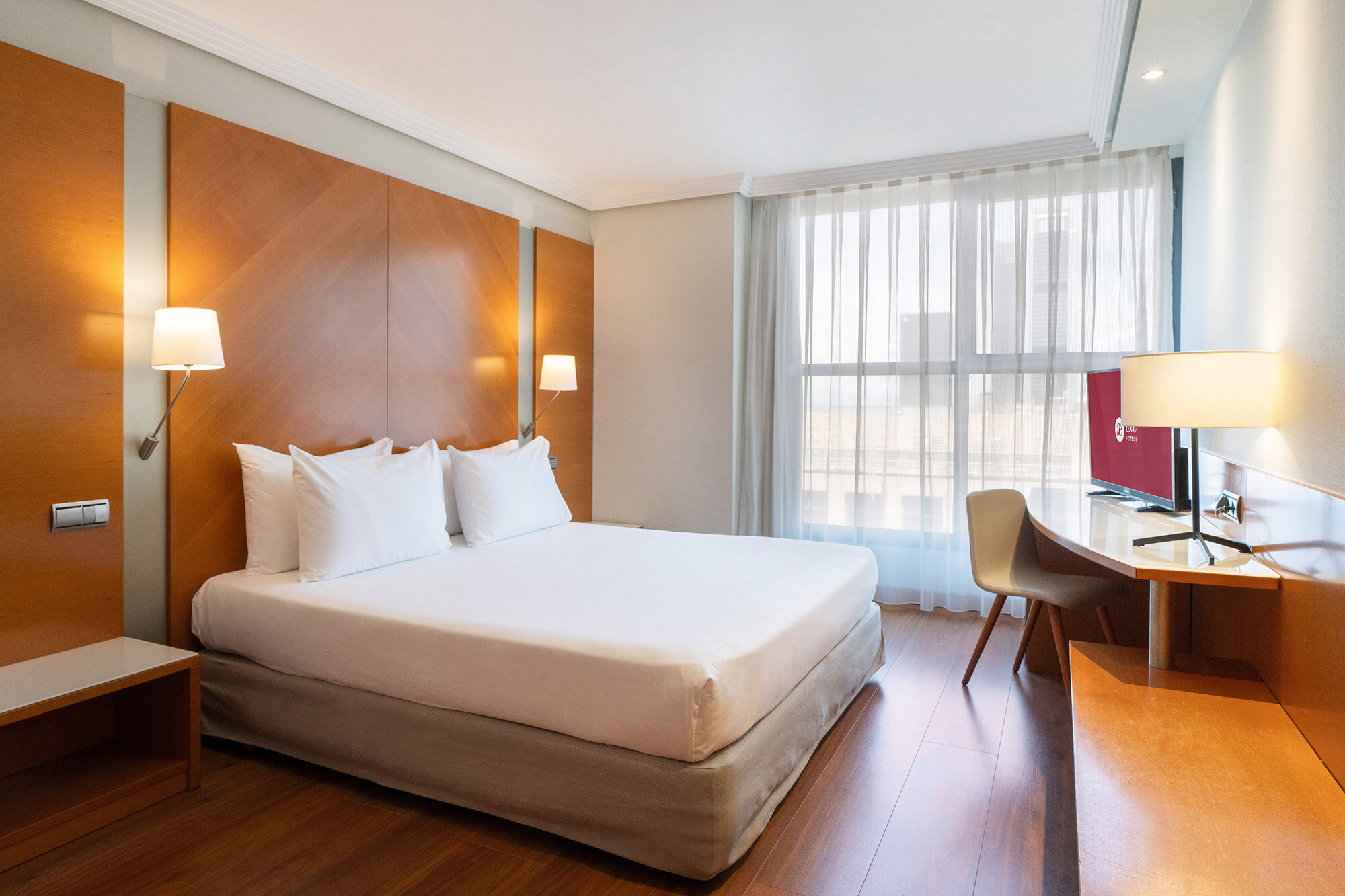 Фото Hotel Exe Plaza