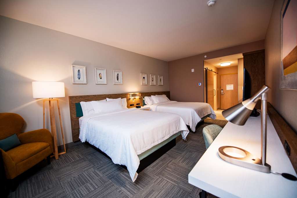 Фото Hilton Garden Inn Moncton Downtown