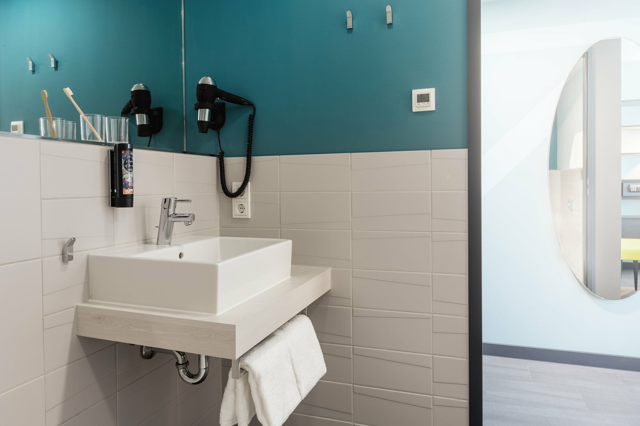 Фото Holiday Inn - the niu, Seven Dusseldorf Ost, an IHG Hotel