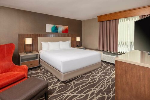 Гостиница DoubleTree by Hilton Hotel San Bernardino в Лома-Линде