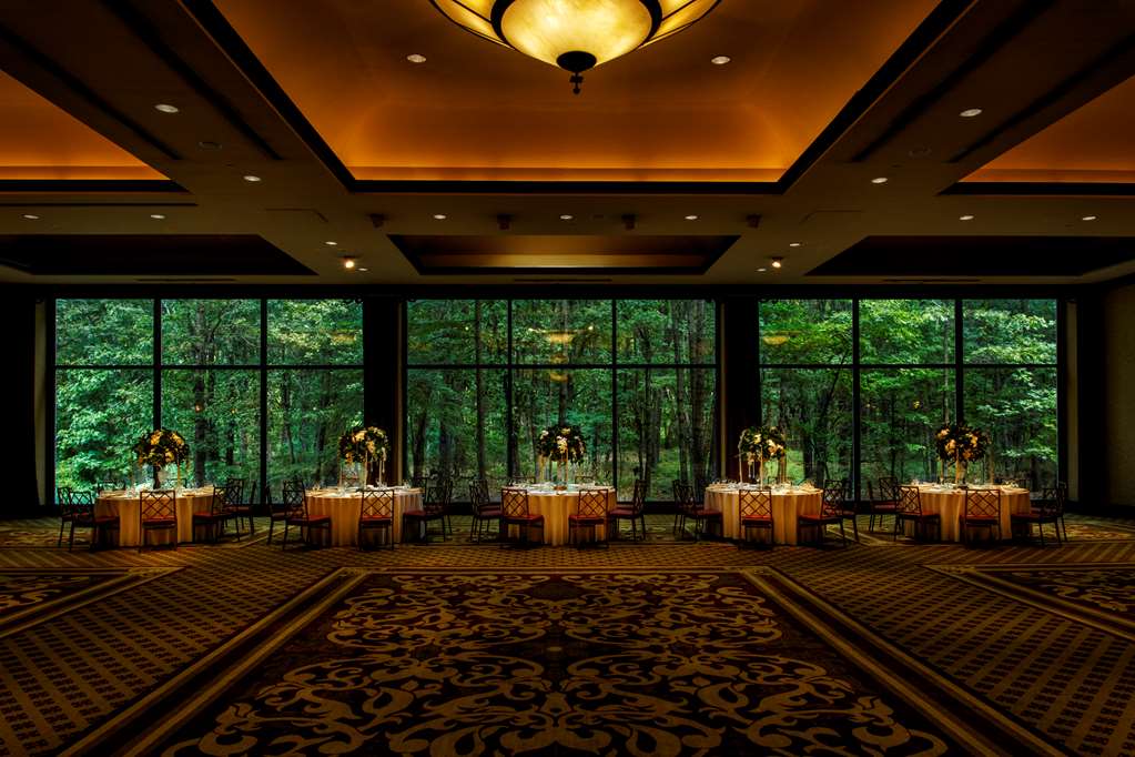 Фото Hilton Garden Inn New York/Staten Island