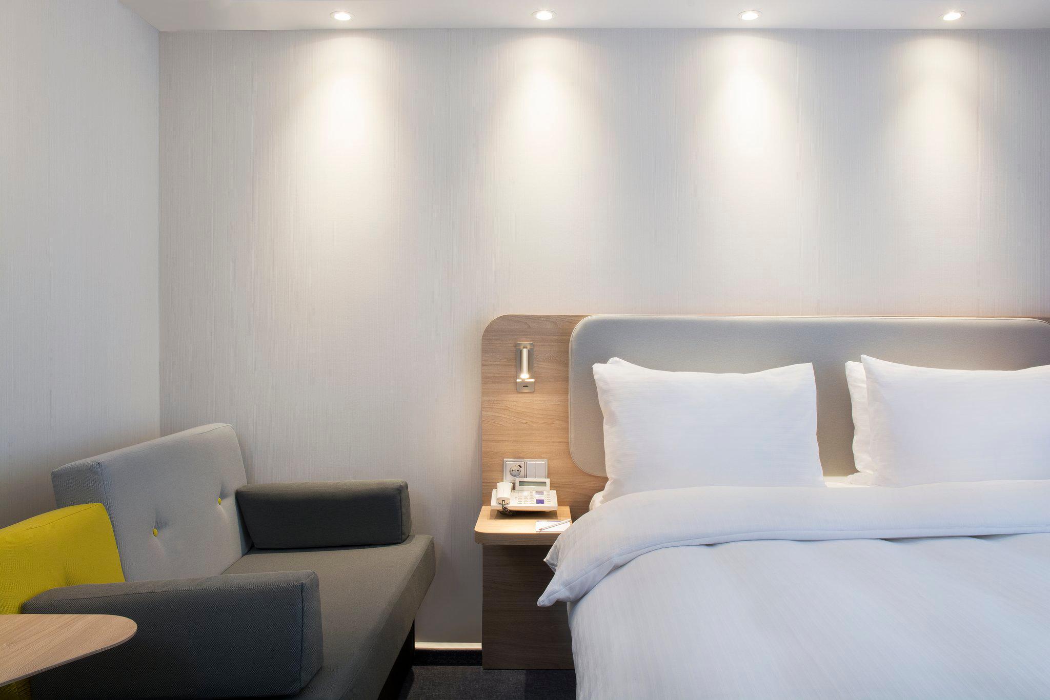 Фото Holiday Inn Express Baden-Baden, an Ihg Hotel