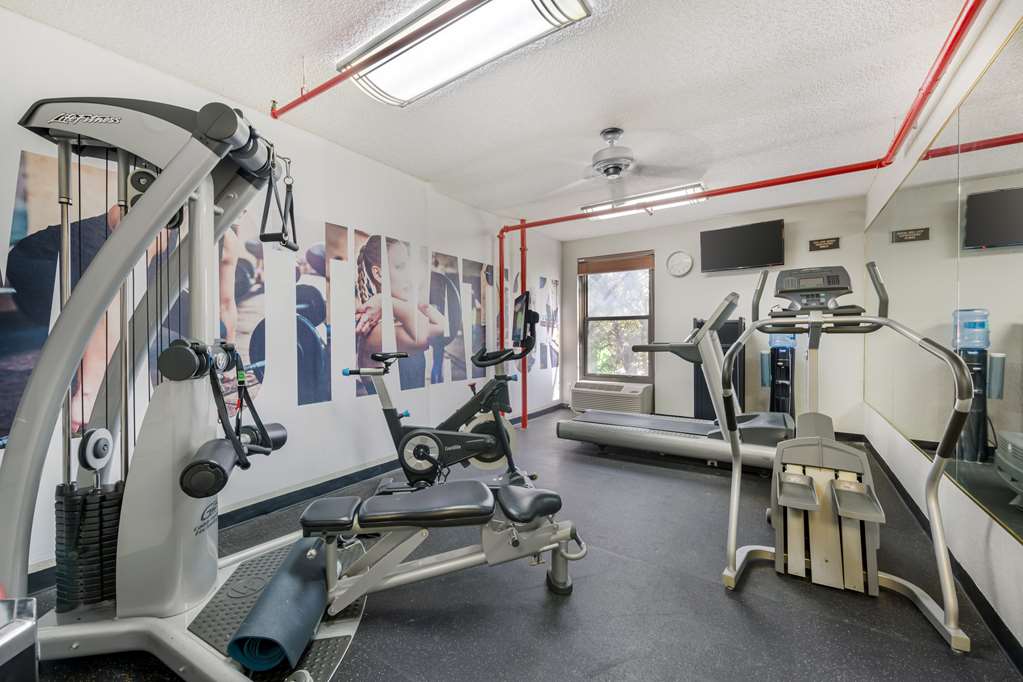 Фото Best Western Plus Universal Inn