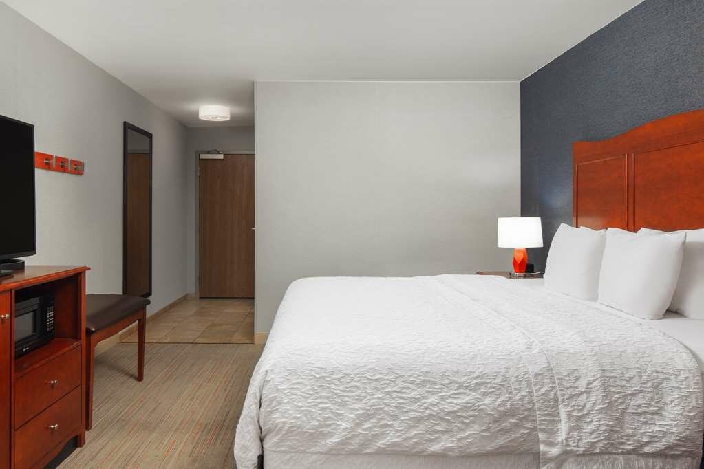 Фото Hampton Inn Medford