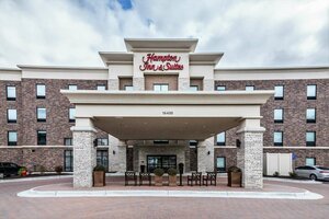 Гостиница Hampton Inn & Suites Allen Park