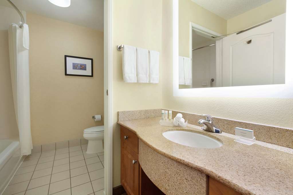 Фото Homewood Suites by Hilton Oakland Waterfront