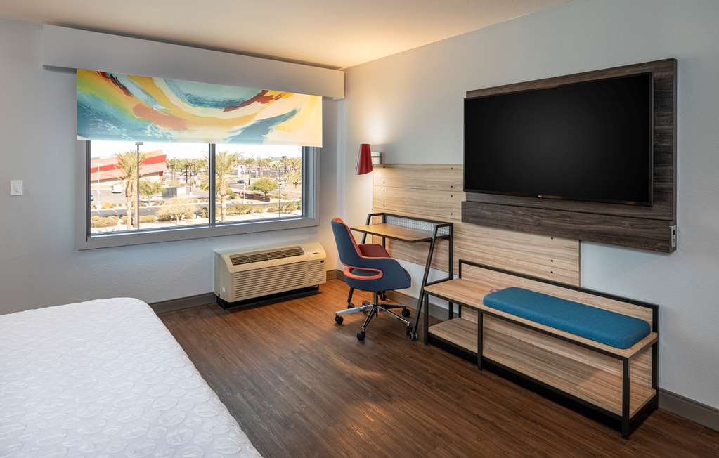 Фото Tru by Hilton Phoenix Glendale Westgate, Az