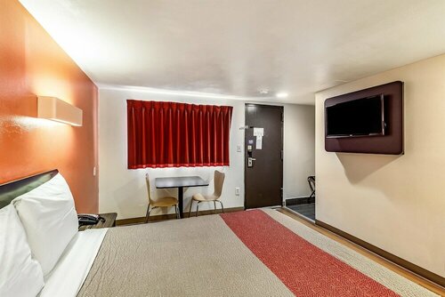 Гостиница Motel 6 Elizabeth, Nj - Newark Liberty Intl Airport в Элизабет