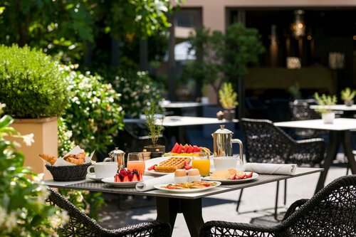 Внешний вид отеля Hotel de Paris Saint Tropez в Сен-Тропе, фото 4