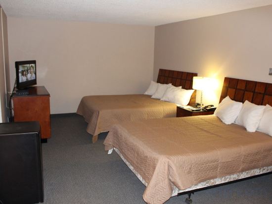 Фото Travelodge by Wyndham Swift Current