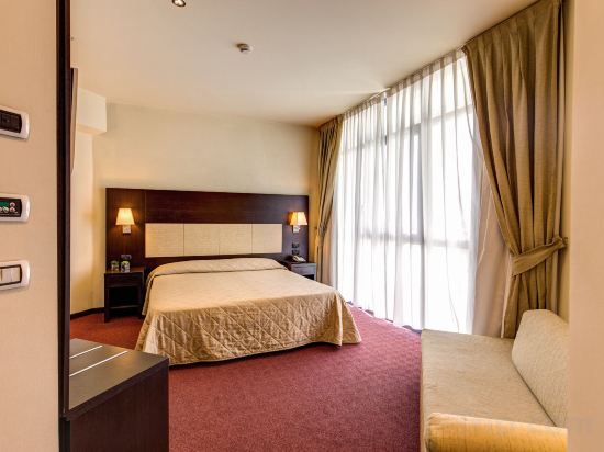 Фото Tuscany Inn