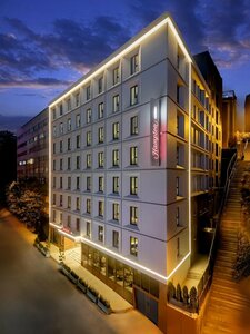 отель Hampton by Hilton Istanbul Sisli