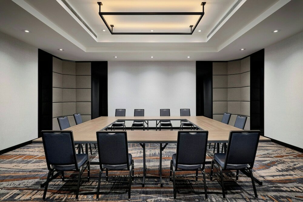 Фото Sheraton Laval Hotel