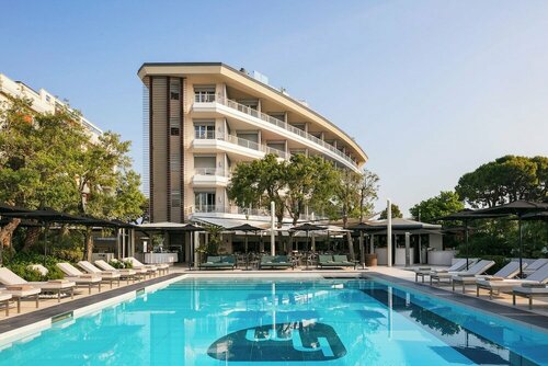 Внешний вид отеля Hotel Mariver в Езоле, фото 1