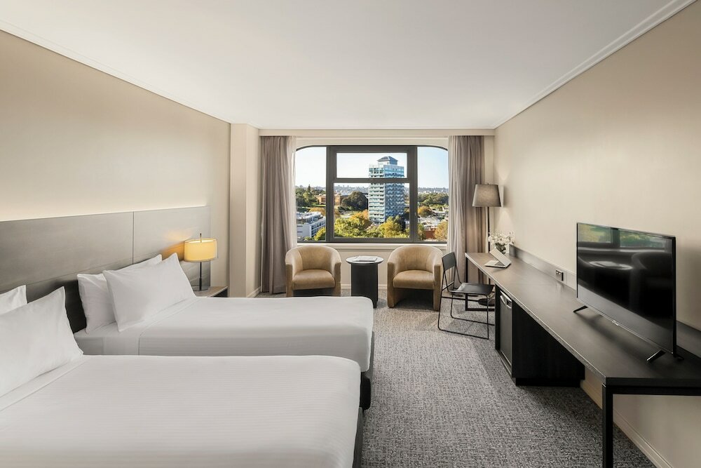 Фото The Sydney Boulevard Hotel