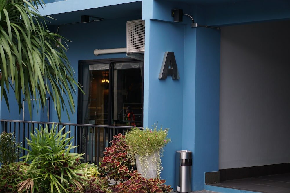 Фото Nine Blue Residence