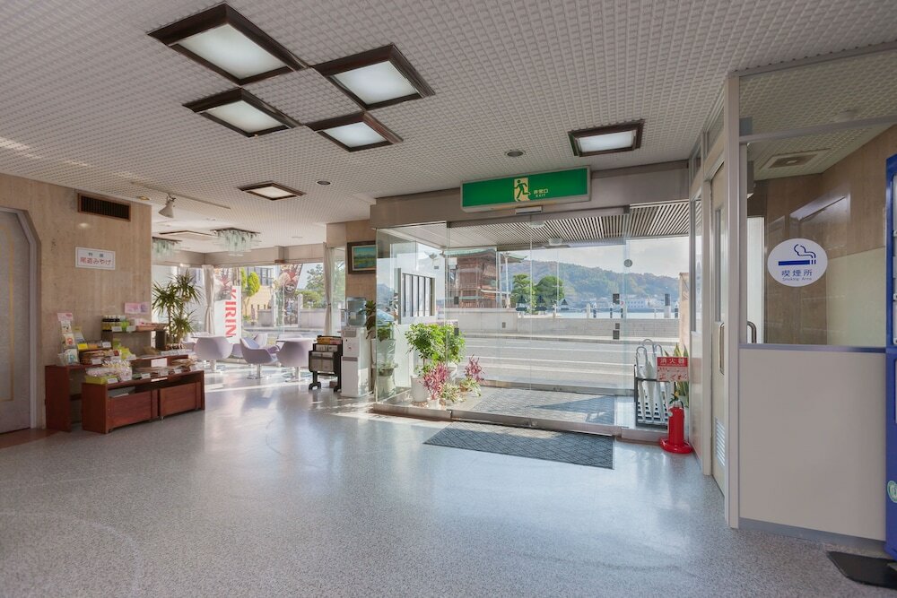 Фото Onomichi Royal Hotel