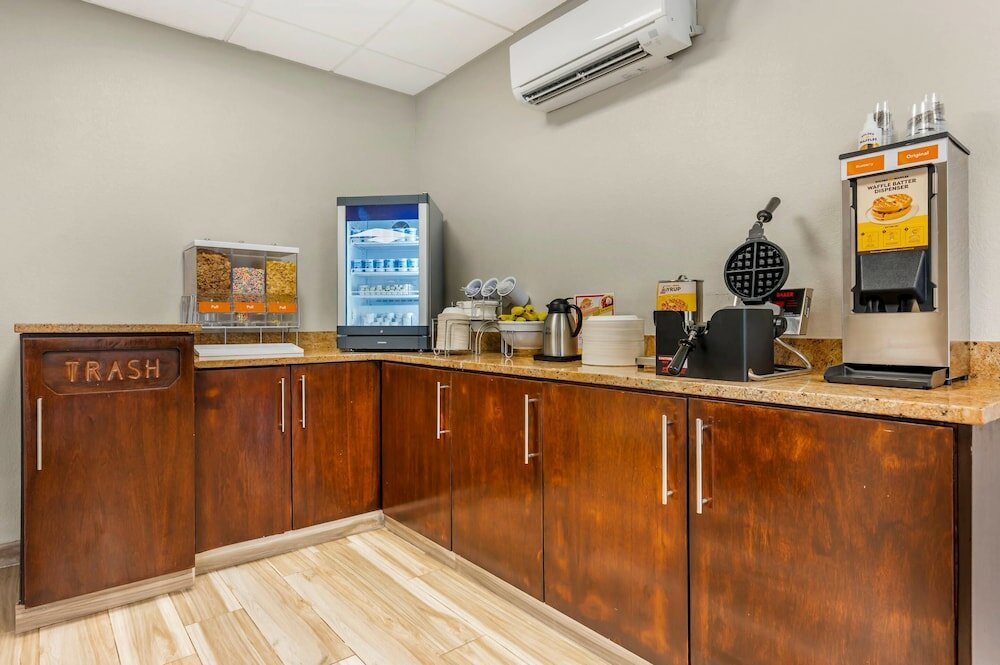 Фото Hotel Avyan