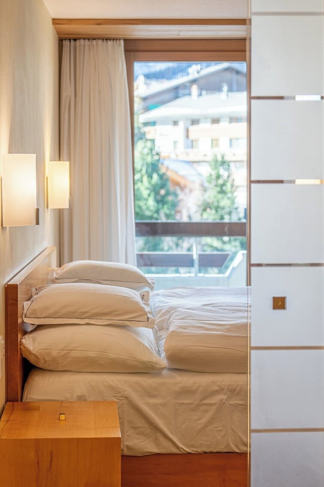 Фото Hotel Allalin