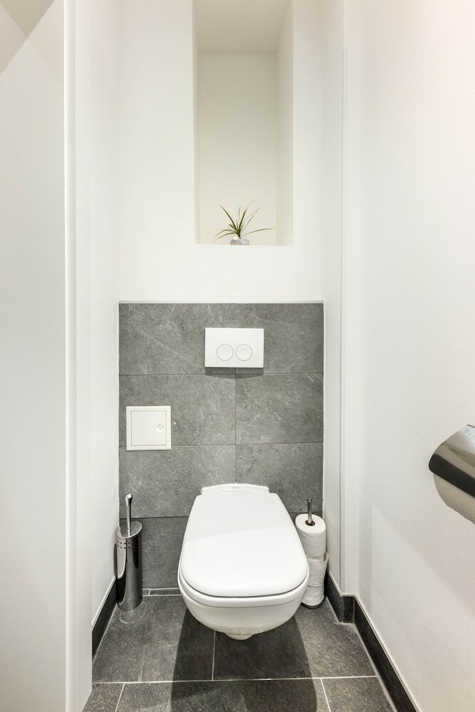 Фото Jimmy's Apartments Emerald