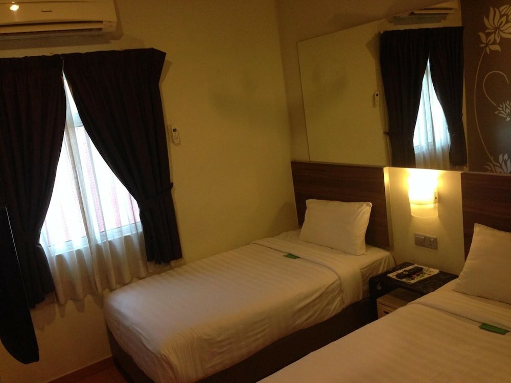 Фото Tune Hotel - Danga Bay, Johor
