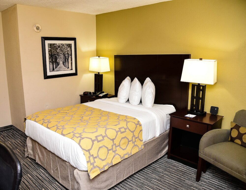 Фото Baymont by Wyndham Columbus Ga