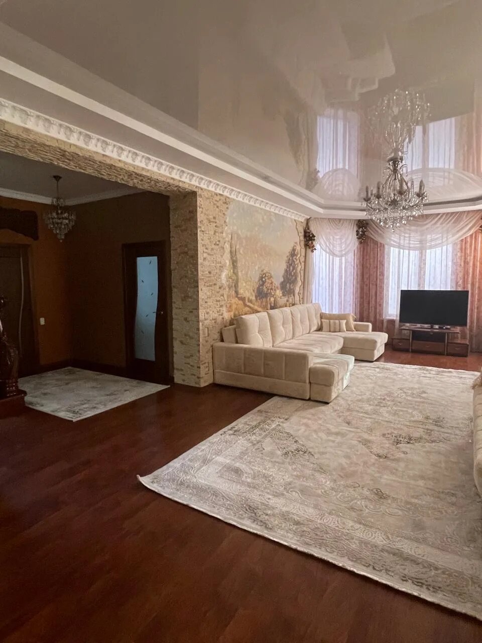 Фото Глория