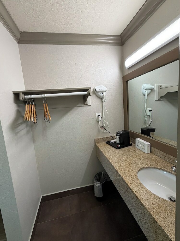 Фото Отель Days Inn