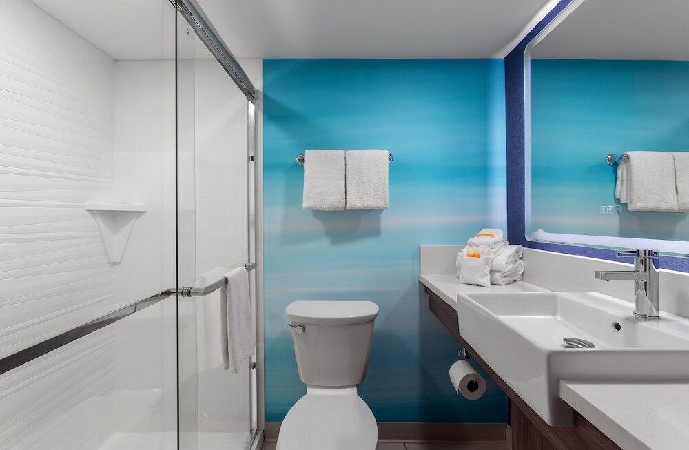 Фото Captain's Quarters Resort