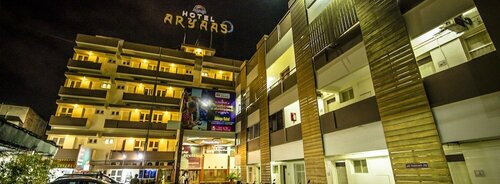Гостиница Hotel Aryaas в Тирунелвели