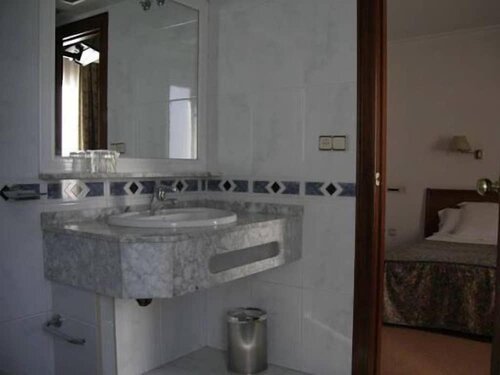 Гостиница Hotel Gran VIA в Торревьехе