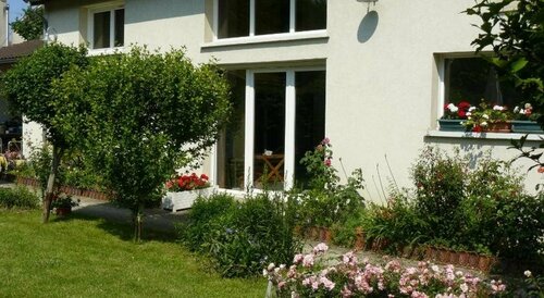 Гостиница Une Chambre A Neuilly в Ножан-сюре-Марне