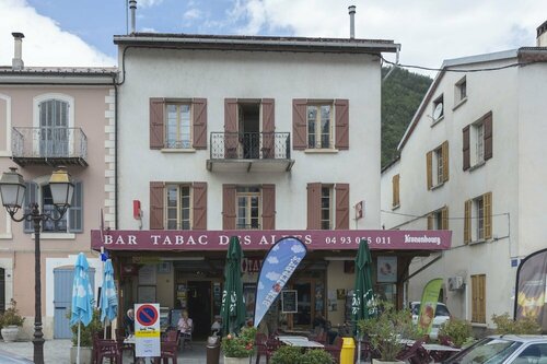 Гостиница Des Alpes в Кастеллане