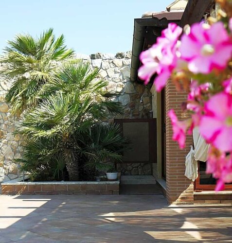 Гостиница Albachiara Bed And Breakfast в Анцио