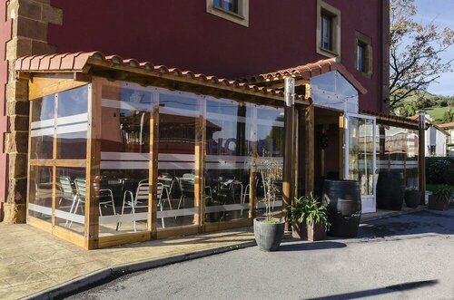 Гостиница Hotel Palacio Munatones в Стране Басков