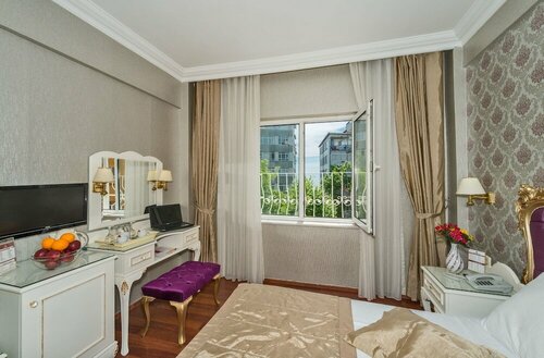 Гостиница Santa Sophia Hotel в Фатихе