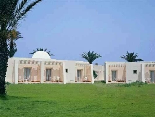 Гостиница Thalassa Village Skanes в Монастире