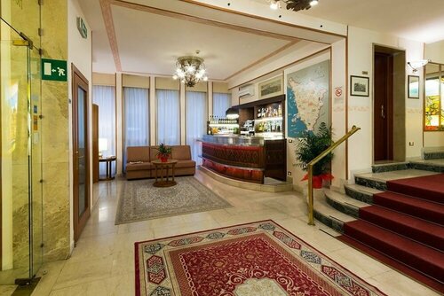 Гостиница Hotel Terminus & Plaza в Тоскане