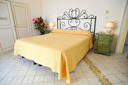 Гостиница Hotel La Casa sul Mare в Прочиде