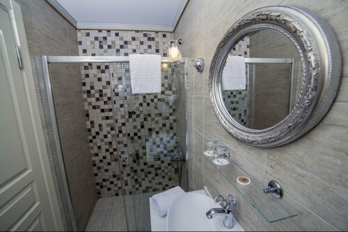 Гостиница Hayriye Hanım Konağı в Фатихе