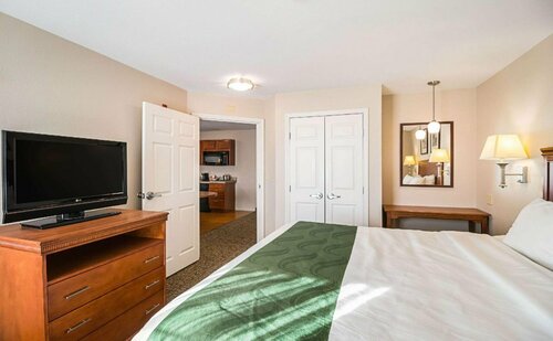 Гостиница Suburban Extended Stay Hotel Waterloo - Cedar Falls в Ватерлоо