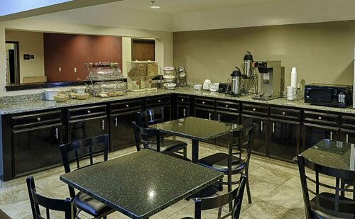 Гостиница Quality Inn & Suites Fort Gordon в Огасте