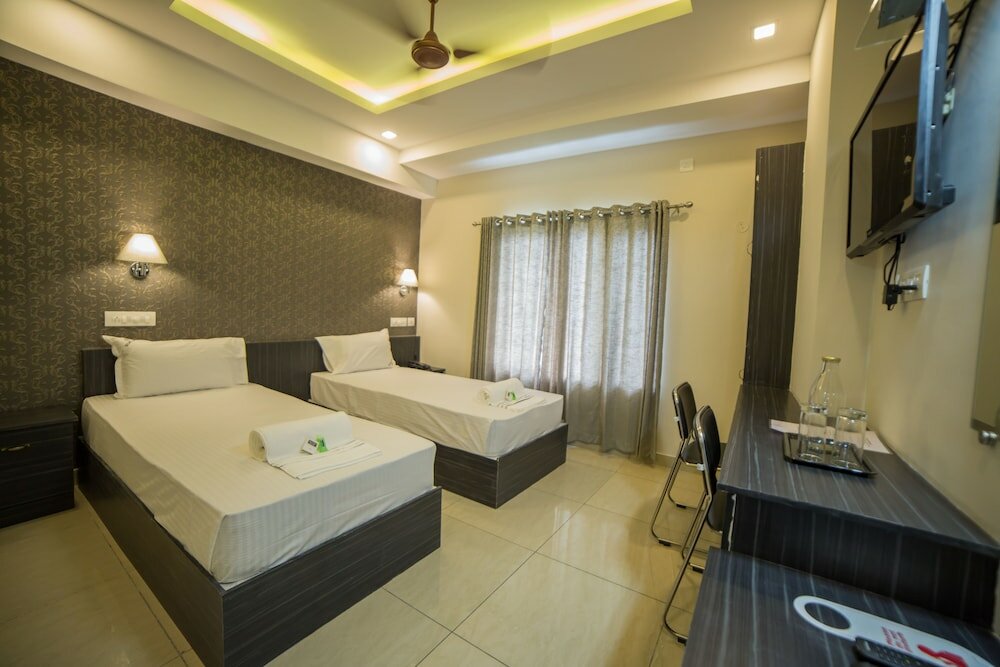 Фото South Gate Residency