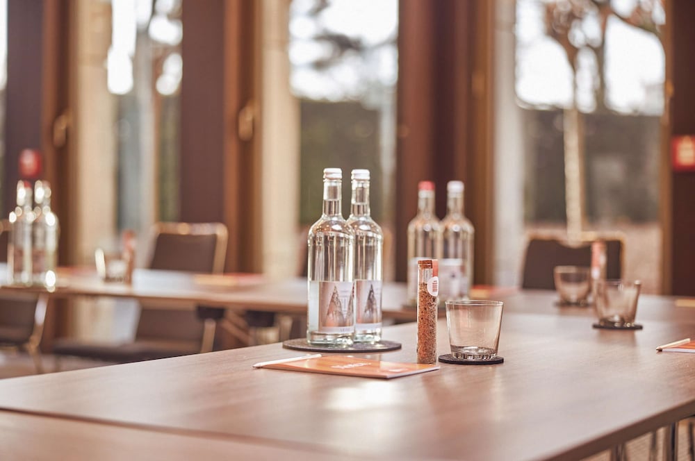 Фото Wasserturm Hotel Cologne, Curio Collection by Hilton