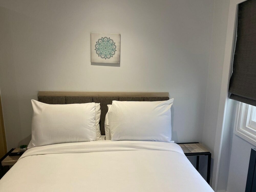 Фото Hyde Park Suites