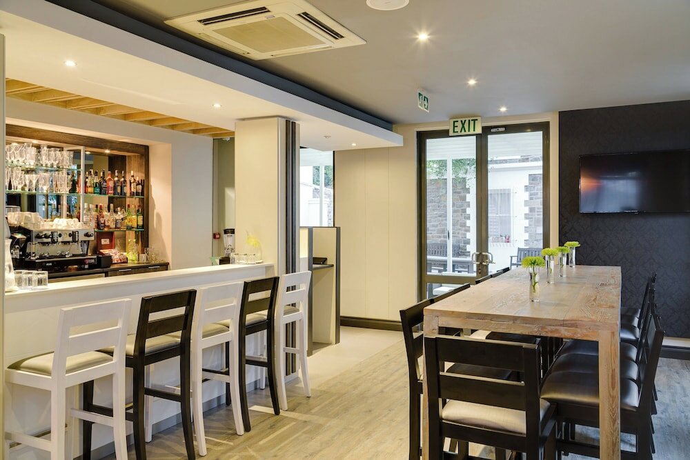 Фото Protea Hotel Cape Town Waterfront Breakwater Lodge