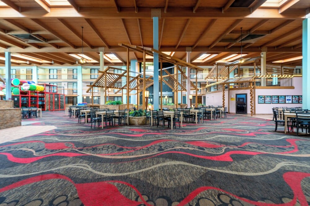 Фото Mcm Grande Hotel FunDome Odessa